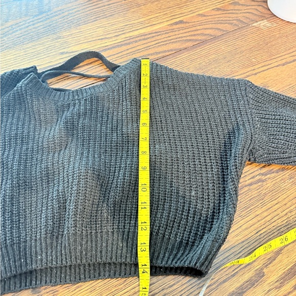 Shein Crop Sweater w Lace up Back - Picture 3 of 5